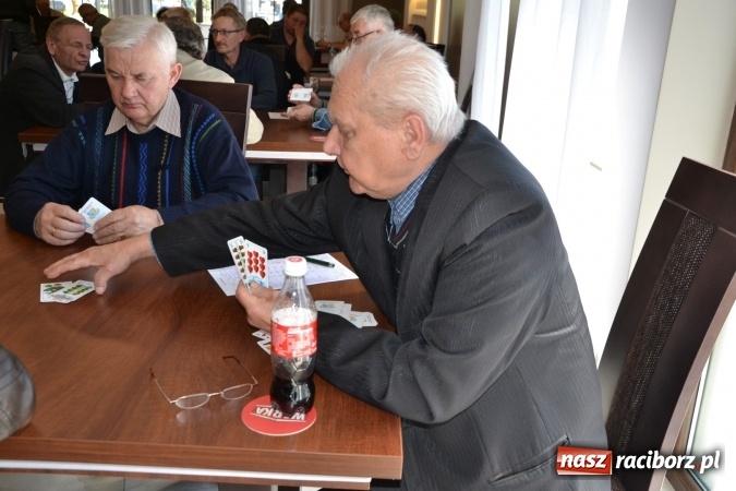 Zdjęcie w galerii na portalu naszraciborz.pl: Turnieju Skata o Puchar Wójta Gminy Krzyżanowice 2016 wiadomości z regionu
