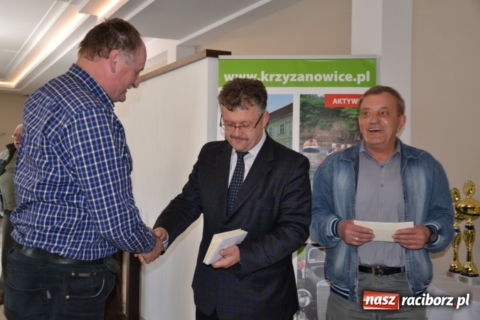 Zdjęcie w galerii na portalu naszraciborz.pl: Turnieju Skata o Puchar Wójta Gminy Krzyżanowice 2016 wiadomości z regionu