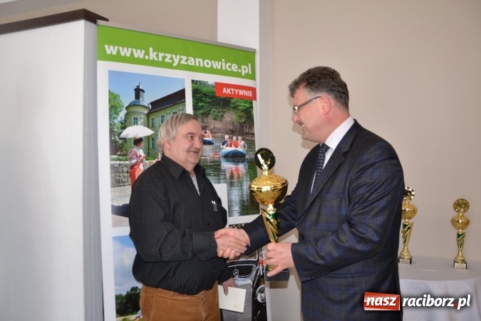 Zdjęcie w galerii na portalu naszraciborz.pl: Turnieju Skata o Puchar Wójta Gminy Krzyżanowice 2016 wiadomości z regionu