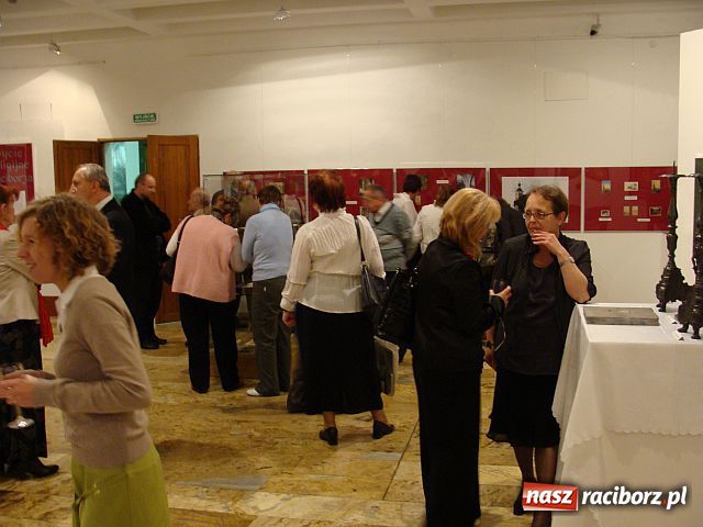 Zdjęcie w galerii na portalu naszraciborz.pl: Nowa wystawa: Życie religijne Raciborza wiadomości z regionu