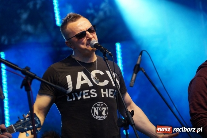 Zdjęcie w galerii na portalu naszraciborz.pl: Mocne uderzenie drugiego dnia majówki w Nędzy wiadomości z regionu