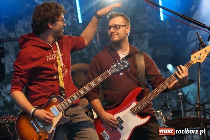 Zdjęcie w galerii na portalu naszraciborz.pl: Mocne uderzenie drugiego dnia majówki w Nędzy wiadomości z regionu