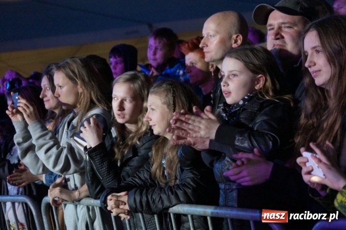 Zdjęcie w galerii na portalu naszraciborz.pl: Mocne uderzenie drugiego dnia majówki w Nędzy wiadomości z regionu