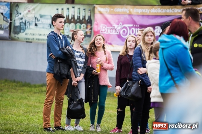 Zdjęcie w galerii na portalu naszraciborz.pl: Mocne uderzenie drugiego dnia majówki w Nędzy wiadomości z regionu