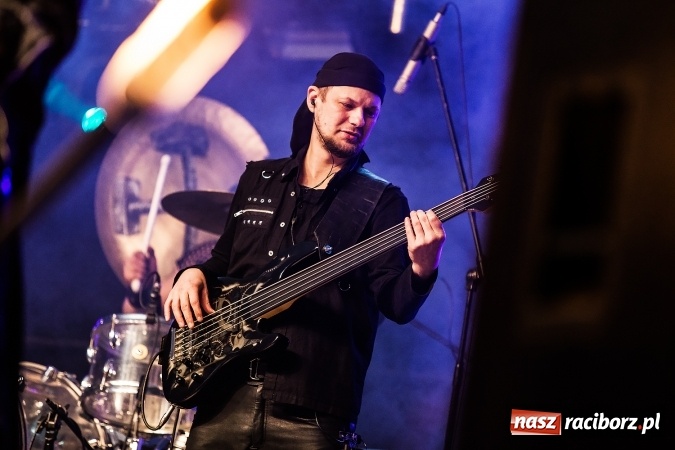 Zdjęcie w galerii na portalu naszraciborz.pl: Mocne uderzenie drugiego dnia majówki w Nędzy wiadomości z regionu