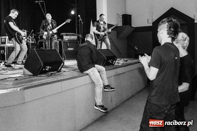 Zdjęcie w galerii na portalu naszraciborz.pl: Koncert w Strzesze -  The Messis oraz FORTECA  wiadomości z regionu