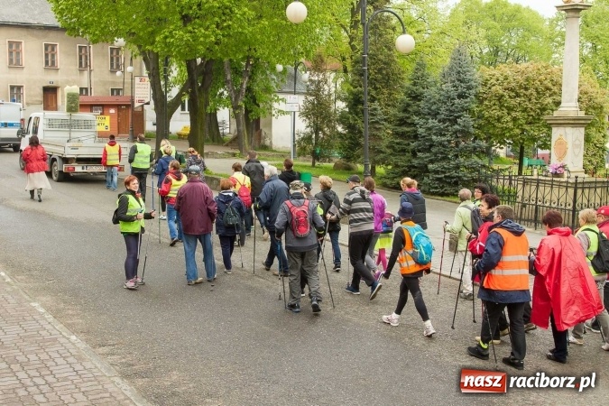 Zdjęcie w galerii na portalu naszraciborz.pl: Krzanowicka maj&oacute;wka na sportowo wiadomości z regionu