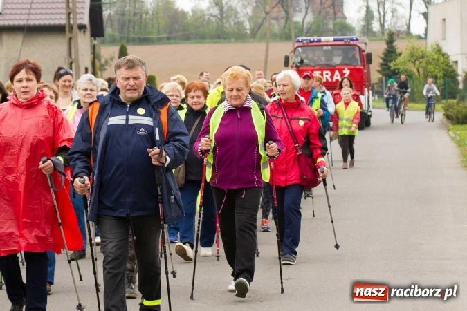 Zdjęcie w galerii na portalu naszraciborz.pl: Krzanowicka maj&oacute;wka na sportowo wiadomości z regionu
