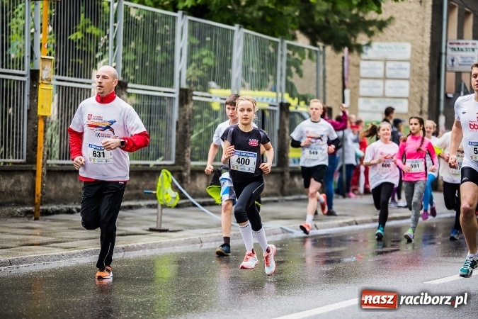 Zdjęcie w galerii na portalu naszraciborz.pl: IX Raciborski Bieg Bez Granic - FOTOREPORTAŻ wiadomości z regionu