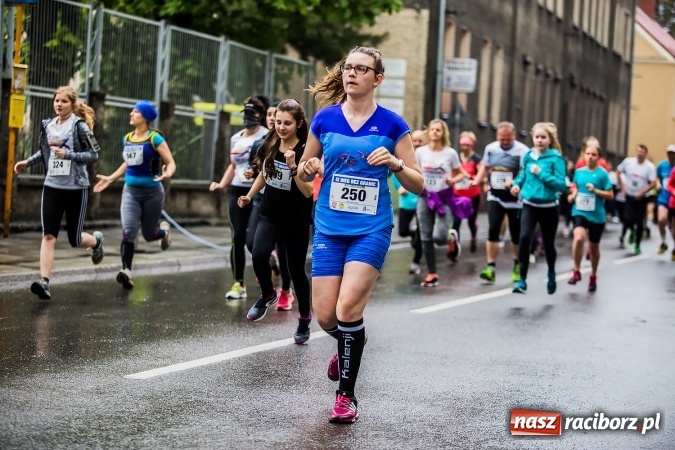Zdjęcie w galerii na portalu naszraciborz.pl: IX Raciborski Bieg Bez Granic - FOTOREPORTAŻ wiadomości z regionu