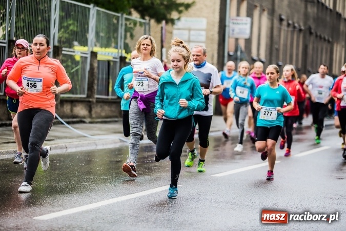 Zdjęcie w galerii na portalu naszraciborz.pl: IX Raciborski Bieg Bez Granic - FOTOREPORTAŻ wiadomości z regionu