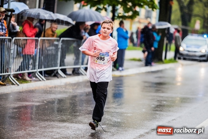 Zdjęcie w galerii na portalu naszraciborz.pl: IX Raciborski Bieg Bez Granic - FOTOREPORTAŻ wiadomości z regionu