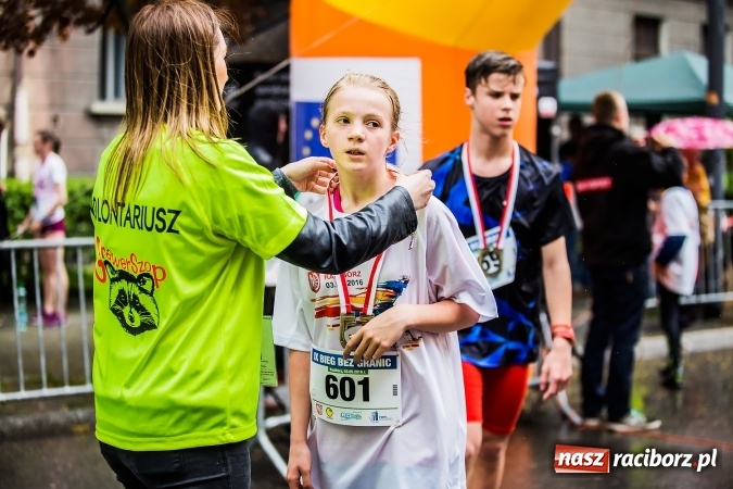 Zdjęcie w galerii na portalu naszraciborz.pl: IX Raciborski Bieg Bez Granic - FOTOREPORTAŻ wiadomości z regionu