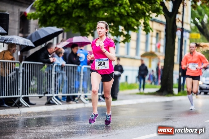 Zdjęcie w galerii na portalu naszraciborz.pl: IX Raciborski Bieg Bez Granic - FOTOREPORTAŻ wiadomości z regionu