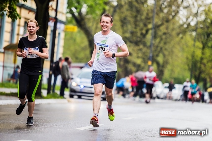 Zdjęcie w galerii na portalu naszraciborz.pl: IX Raciborski Bieg Bez Granic - FOTOREPORTAŻ wiadomości z regionu