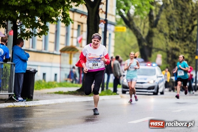 Zdjęcie w galerii na portalu naszraciborz.pl: IX Raciborski Bieg Bez Granic - FOTOREPORTAŻ wiadomości z regionu