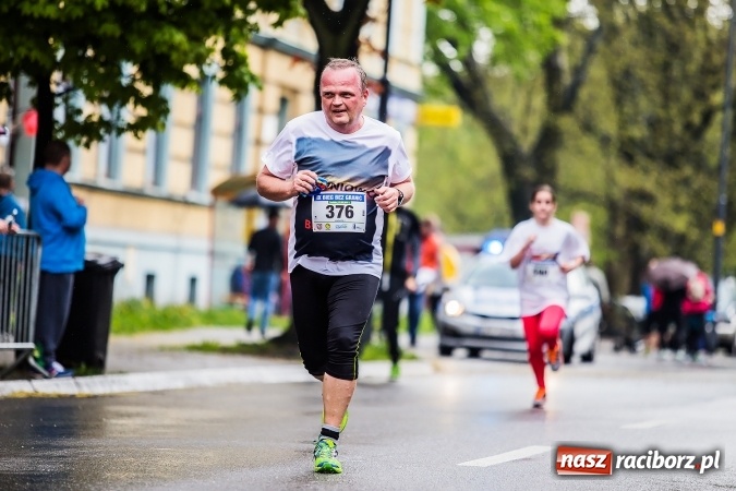 Zdjęcie w galerii na portalu naszraciborz.pl: IX Raciborski Bieg Bez Granic - FOTOREPORTAŻ wiadomości z regionu