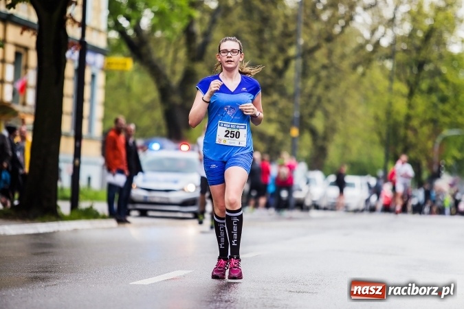 Zdjęcie w galerii na portalu naszraciborz.pl: IX Raciborski Bieg Bez Granic - FOTOREPORTAŻ wiadomości z regionu