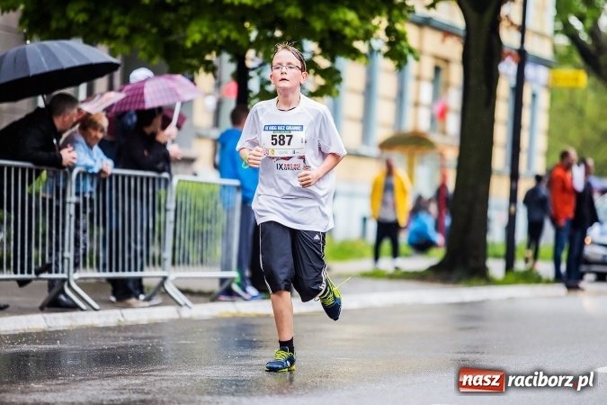 Zdjęcie w galerii na portalu naszraciborz.pl: IX Raciborski Bieg Bez Granic - FOTOREPORTAŻ wiadomości z regionu