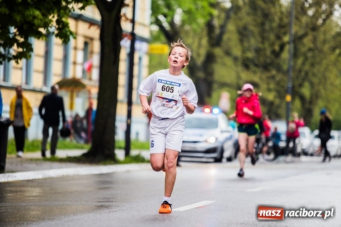 Zdjęcie w galerii na portalu naszraciborz.pl: IX Raciborski Bieg Bez Granic - FOTOREPORTAŻ wiadomości z regionu