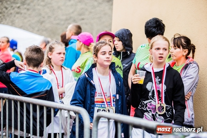 Zdjęcie w galerii na portalu naszraciborz.pl: IX Raciborski Bieg Bez Granic - FOTOREPORTAŻ wiadomości z regionu