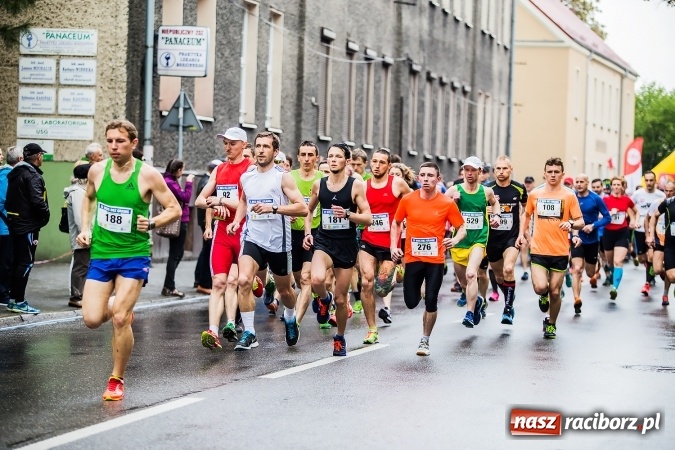 Zdjęcie w galerii na portalu naszraciborz.pl: IX Raciborski Bieg Bez Granic - FOTOREPORTAŻ wiadomości z regionu