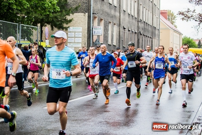 Zdjęcie w galerii na portalu naszraciborz.pl: IX Raciborski Bieg Bez Granic - FOTOREPORTAŻ wiadomości z regionu