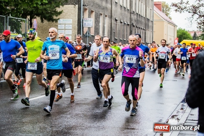 Zdjęcie w galerii na portalu naszraciborz.pl: IX Raciborski Bieg Bez Granic - FOTOREPORTAŻ wiadomości z regionu