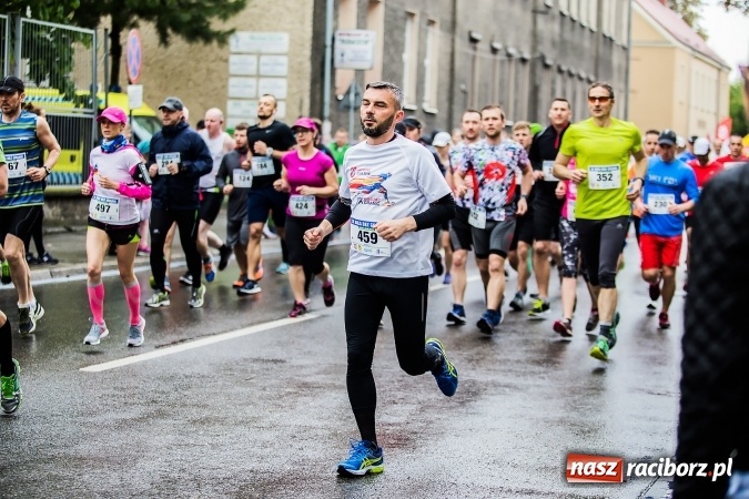 Zdjęcie w galerii na portalu naszraciborz.pl: IX Raciborski Bieg Bez Granic - FOTOREPORTAŻ wiadomości z regionu
