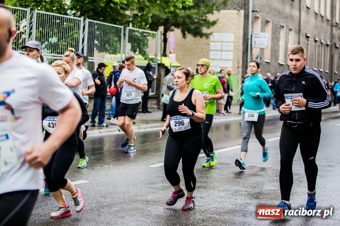 Zdjęcie w galerii na portalu naszraciborz.pl: IX Raciborski Bieg Bez Granic - FOTOREPORTAŻ wiadomości z regionu