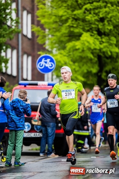 Zdjęcie w galerii na portalu naszraciborz.pl: IX Raciborski Bieg Bez Granic - FOTOREPORTAŻ wiadomości z regionu