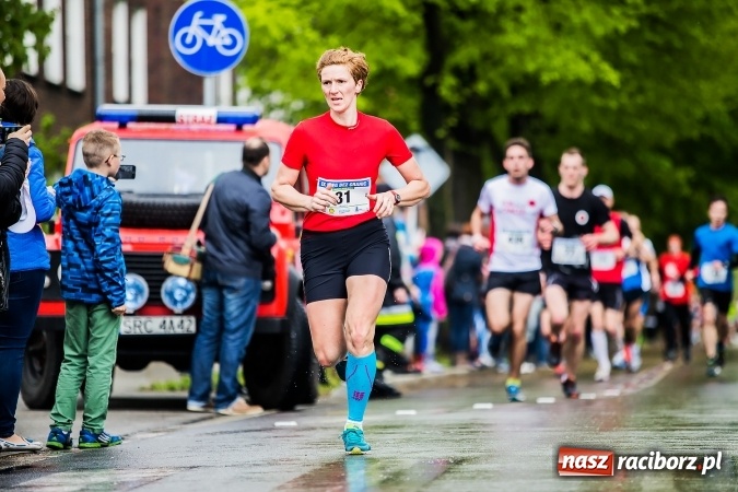 Zdjęcie w galerii na portalu naszraciborz.pl: IX Raciborski Bieg Bez Granic - FOTOREPORTAŻ wiadomości z regionu