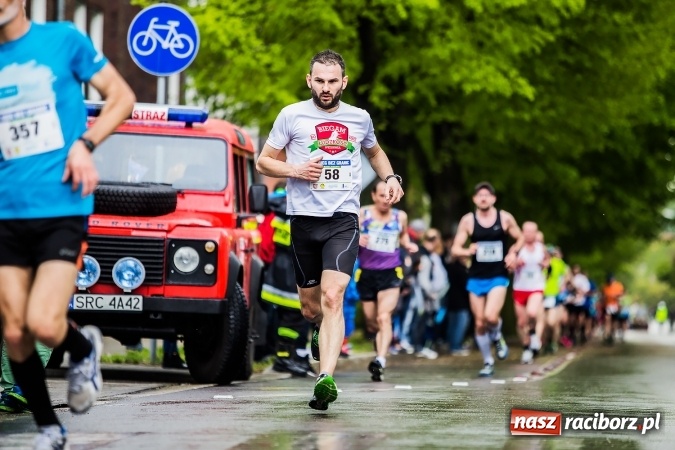 Zdjęcie w galerii na portalu naszraciborz.pl: IX Raciborski Bieg Bez Granic - FOTOREPORTAŻ wiadomości z regionu