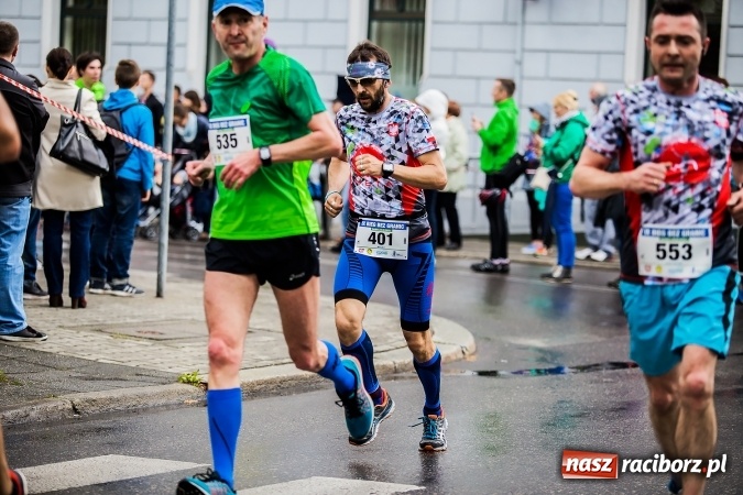 Zdjęcie w galerii na portalu naszraciborz.pl: IX Raciborski Bieg Bez Granic - FOTOREPORTAŻ wiadomości z regionu