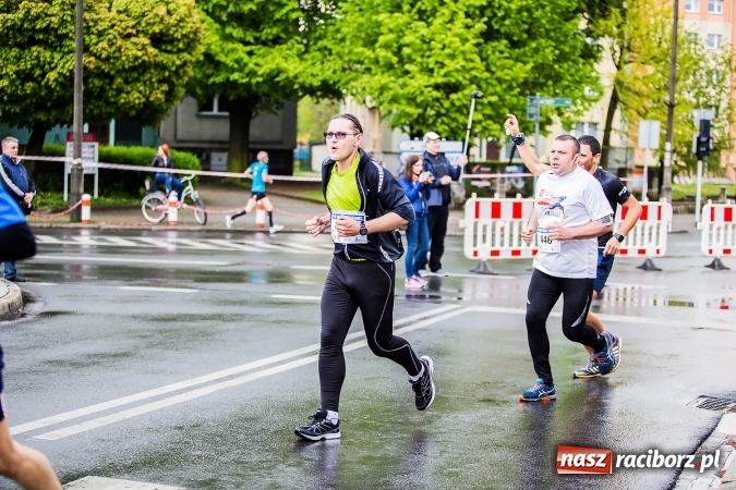 Zdjęcie w galerii na portalu naszraciborz.pl: IX Raciborski Bieg Bez Granic - FOTOREPORTAŻ wiadomości z regionu