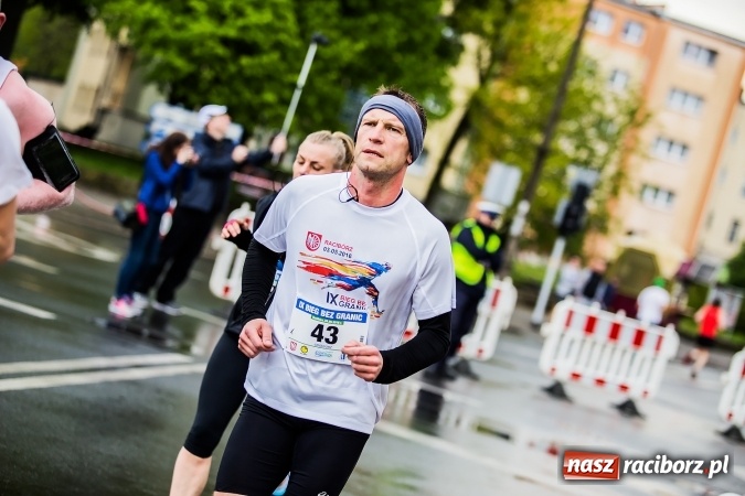 Zdjęcie w galerii na portalu naszraciborz.pl: IX Raciborski Bieg Bez Granic - FOTOREPORTAŻ wiadomości z regionu