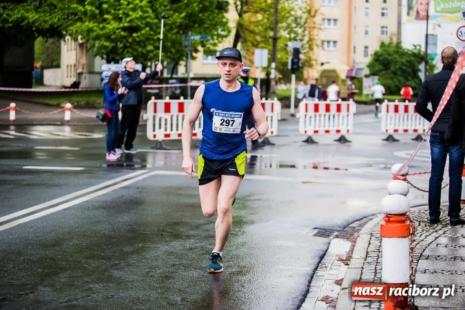 Zdjęcie w galerii na portalu naszraciborz.pl: IX Raciborski Bieg Bez Granic - FOTOREPORTAŻ wiadomości z regionu