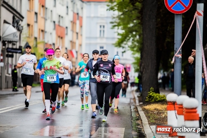 Zdjęcie w galerii na portalu naszraciborz.pl: IX Raciborski Bieg Bez Granic - FOTOREPORTAŻ wiadomości z regionu