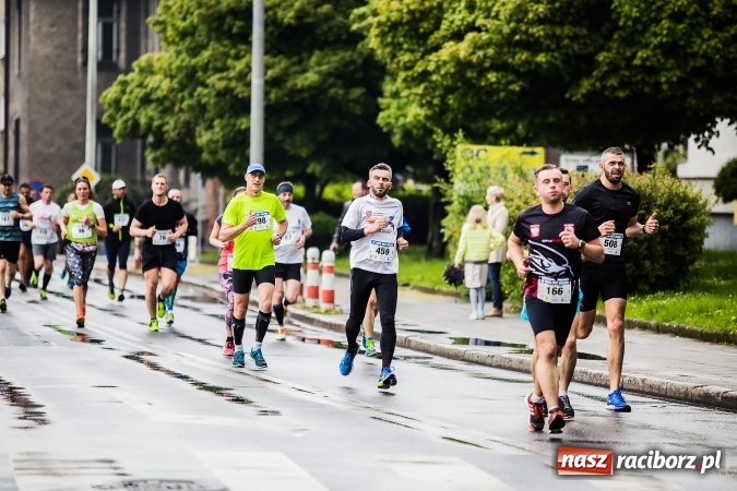 Zdjęcie w galerii na portalu naszraciborz.pl: IX Raciborski Bieg Bez Granic - FOTOREPORTAŻ wiadomości z regionu
