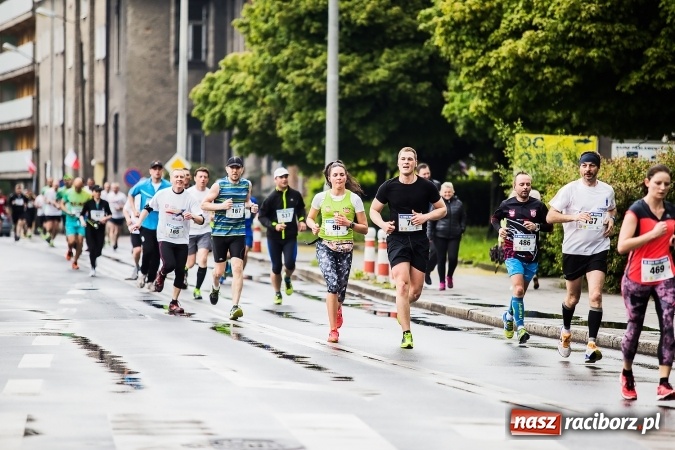 Zdjęcie w galerii na portalu naszraciborz.pl: IX Raciborski Bieg Bez Granic - FOTOREPORTAŻ wiadomości z regionu