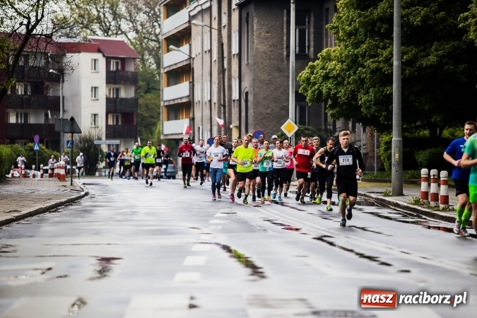 Zdjęcie w galerii na portalu naszraciborz.pl: IX Raciborski Bieg Bez Granic - FOTOREPORTAŻ wiadomości z regionu
