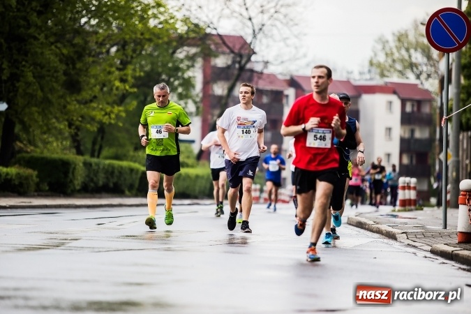 Zdjęcie w galerii na portalu naszraciborz.pl: IX Raciborski Bieg Bez Granic - FOTOREPORTAŻ wiadomości z regionu