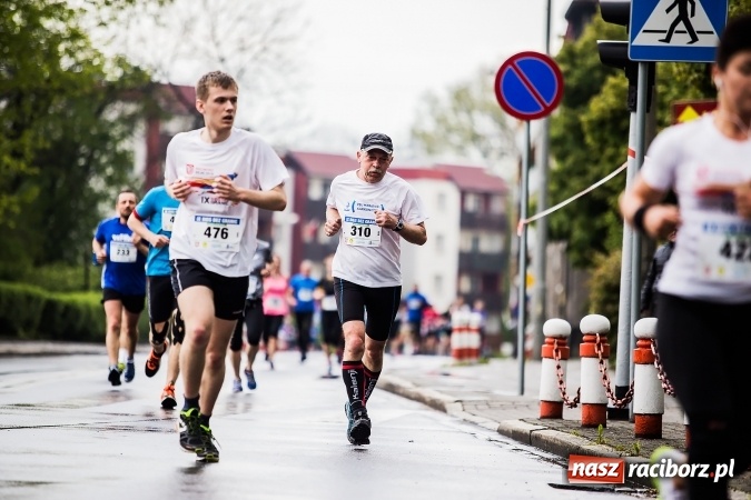 Zdjęcie w galerii na portalu naszraciborz.pl: IX Raciborski Bieg Bez Granic - FOTOREPORTAŻ wiadomości z regionu