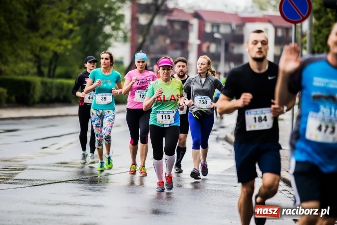 Zdjęcie w galerii na portalu naszraciborz.pl: IX Raciborski Bieg Bez Granic - FOTOREPORTAŻ wiadomości z regionu
