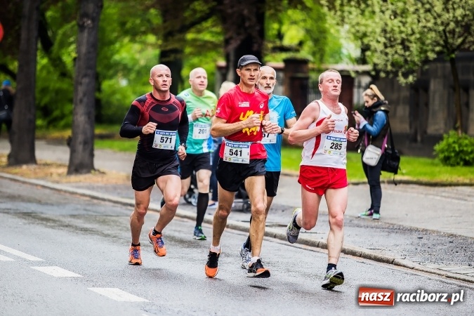Zdjęcie w galerii na portalu naszraciborz.pl: IX Raciborski Bieg Bez Granic - FOTOREPORTAŻ wiadomości z regionu