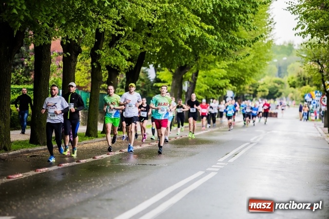 Zdjęcie w galerii na portalu naszraciborz.pl: IX Raciborski Bieg Bez Granic - FOTOREPORTAŻ wiadomości z regionu