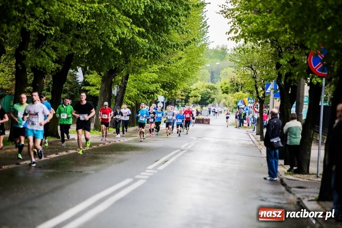 Zdjęcie w galerii na portalu naszraciborz.pl: IX Raciborski Bieg Bez Granic - FOTOREPORTAŻ wiadomości z regionu