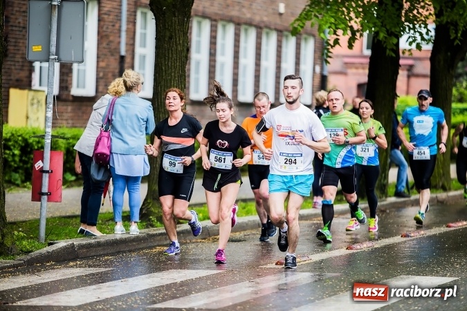 Zdjęcie w galerii na portalu naszraciborz.pl: IX Raciborski Bieg Bez Granic - FOTOREPORTAŻ wiadomości z regionu