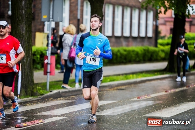 Zdjęcie w galerii na portalu naszraciborz.pl: IX Raciborski Bieg Bez Granic - FOTOREPORTAŻ wiadomości z regionu