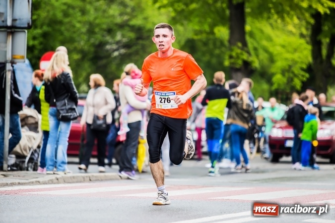 Zdjęcie w galerii na portalu naszraciborz.pl: IX Raciborski Bieg Bez Granic - FOTOREPORTAŻ wiadomości z regionu
